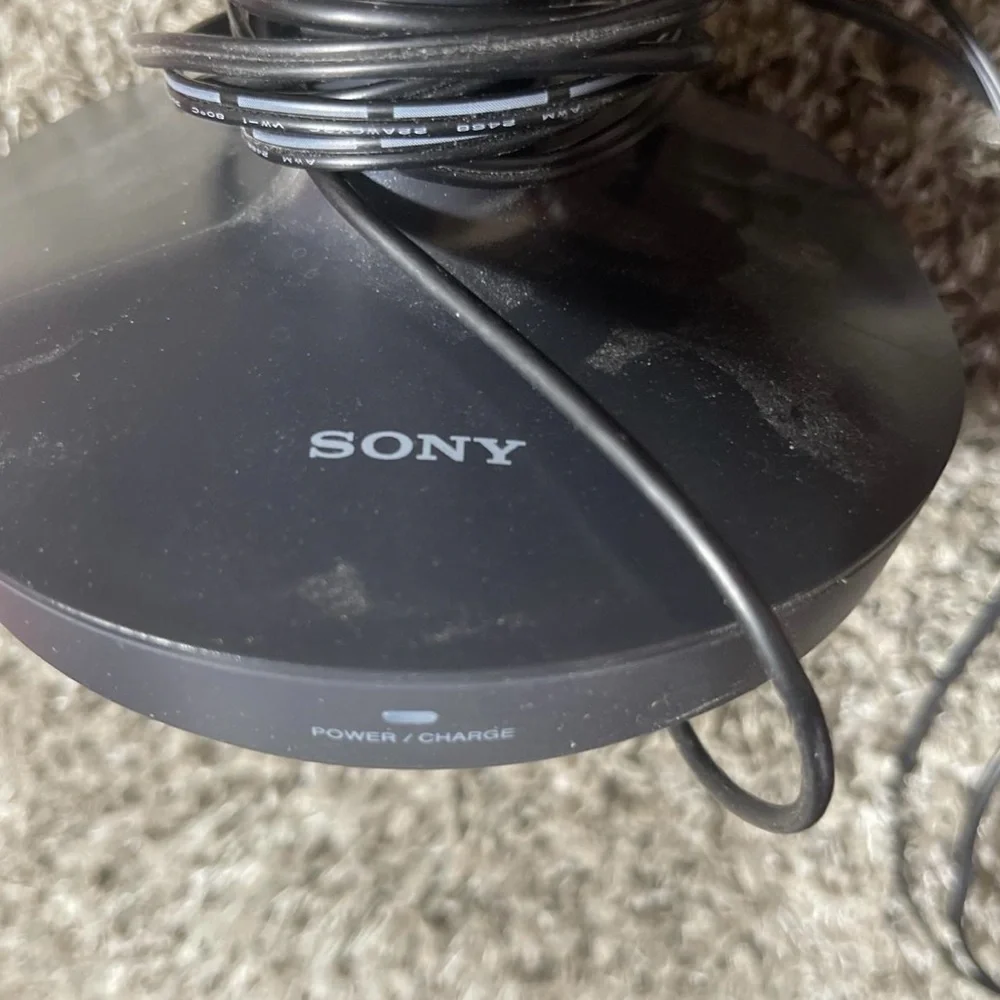 Sony RF 400 Black Wireless Headphones with Charging Stand